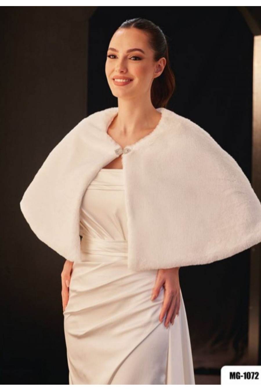 Zarinova Gelin & Abiye Davet Peluş Bolero – Beyaz Zarafet Serisi